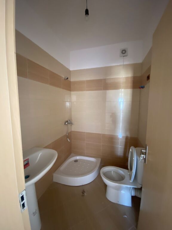 🏡 SHITET APARTAMENT 2+1 – ISH URT, DURRËS