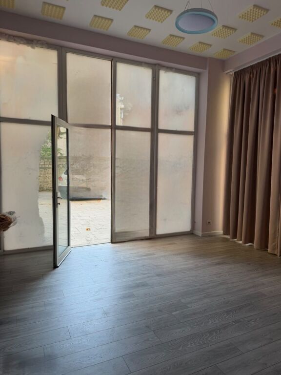 Dyqan Me Qera Tek Ali Demi (ID BD2959) Tirane