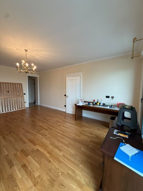 APARTAMENT 2+1 ME VERANDË PËR SHITJE – RRUGA E DIBRËS, TIRANË