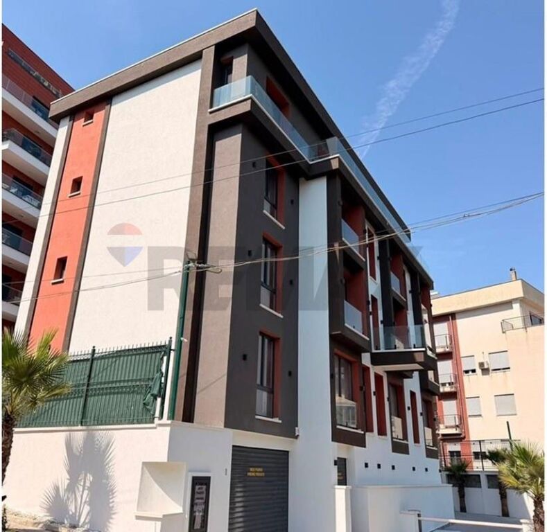 Kodra e Diellit, 4-storey building for rent  ID: 530591003-82