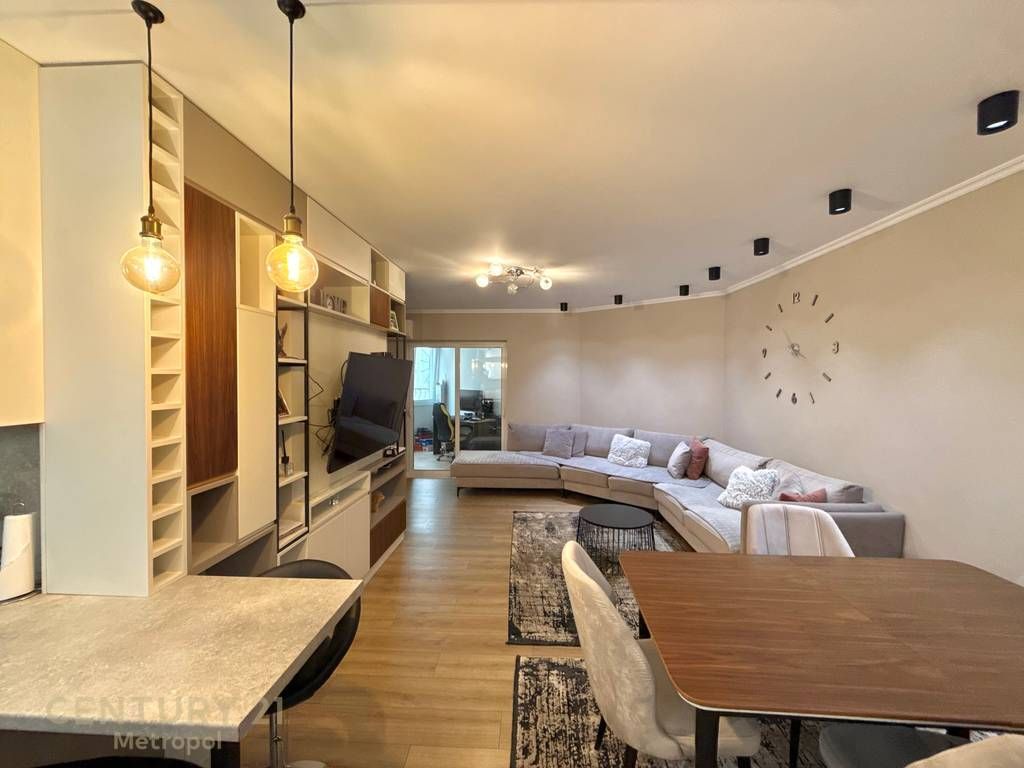 AFFITTASI APPARTAMENTO 2+1, COMUNE DI PARIGI! 90.000 Lekë /Mese