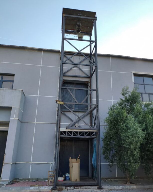 Qera | Magazinë | Rruga Sabaudin Gabrani | 2000 €/muaj