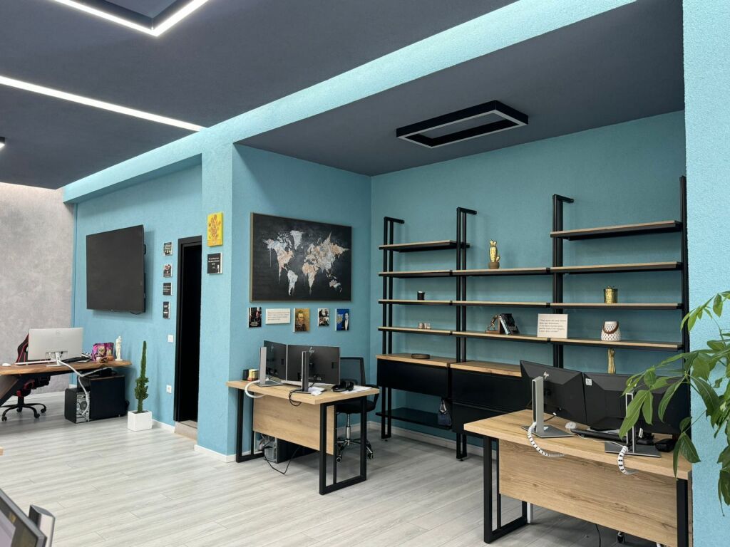 🏢✨ LOCALE COMMERCIALE IN VENDITA / AFFITTO – DURRËS