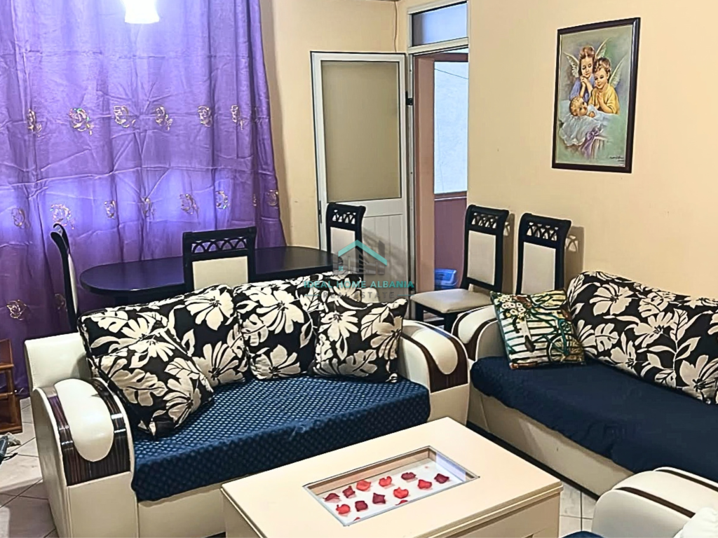 APARTAMENT 1+1 ME QIRA – SHKOLLA E MUZIKËS, VLORË