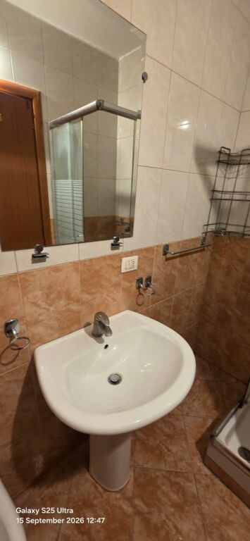 JEPET ME QIRA – APARTAMENT 100 m²  📍 Rruga e Dibrës