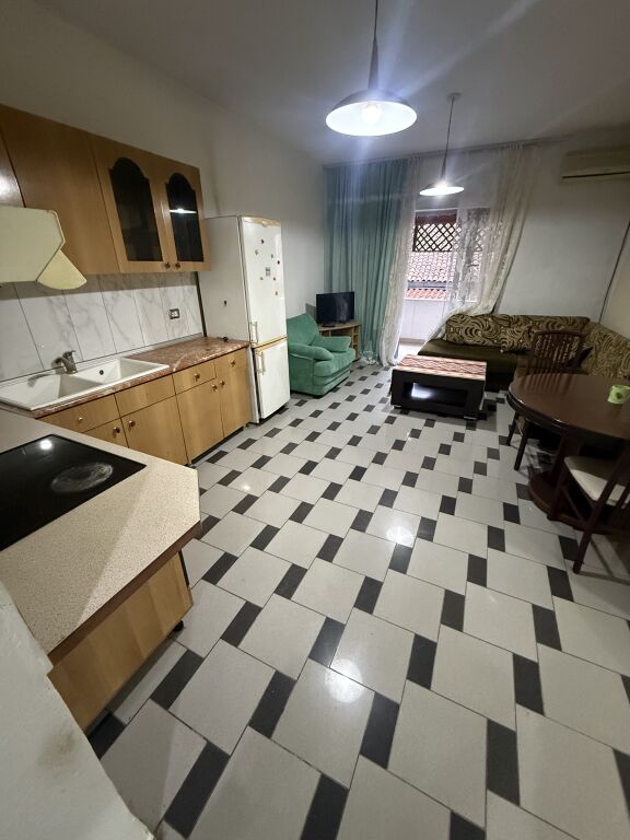 Uccello Nero/Signora del Buon Consiglio casa privata 1+1 in affitto 35.000 leke