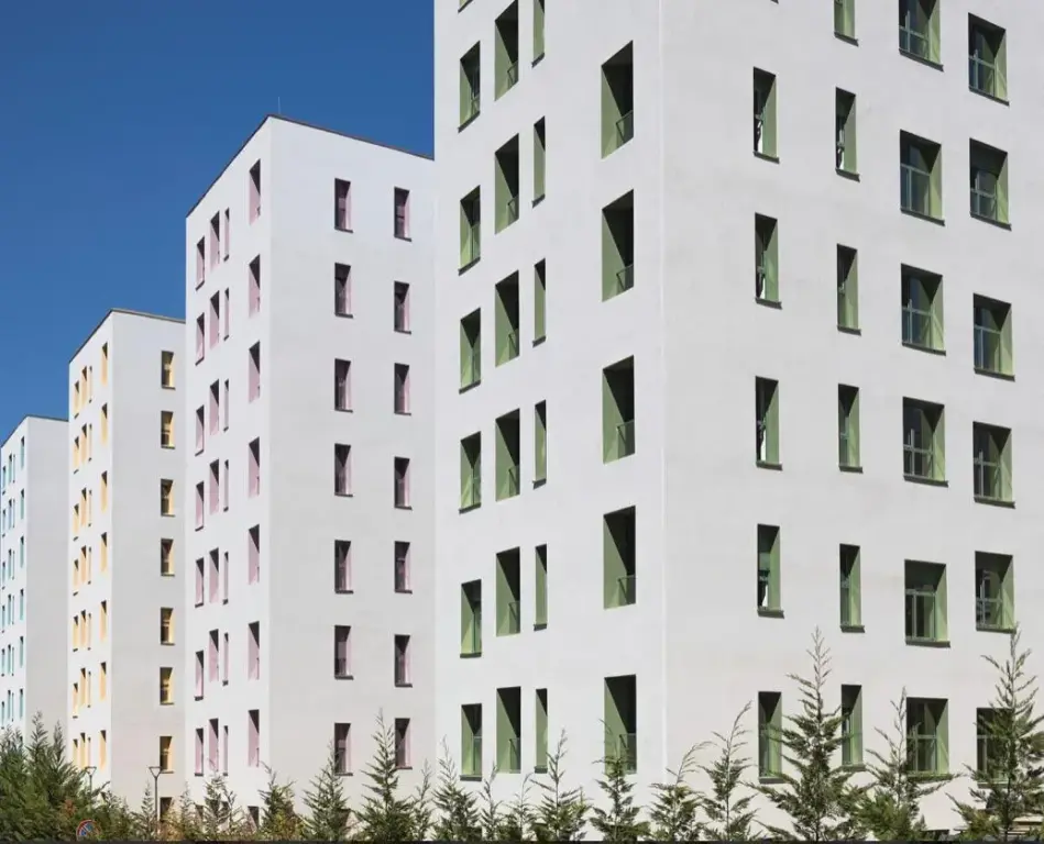 SHITET APARTAMENT 1+1 NË KOMPLEKSIN KADIU- ALI DEM !!