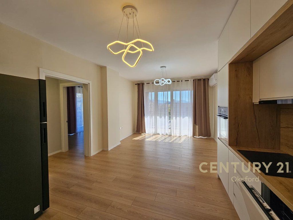 JEPET ME QIRA APARTAMENT 2+1+2 TE ISH FUSHA AVIACIONIT
