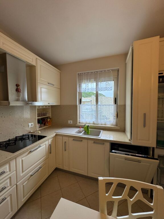 🏡✨ SHITET APARTAMENT NË REZIDENCËN LURA 1 – GJIRI I LALZIT 🌊