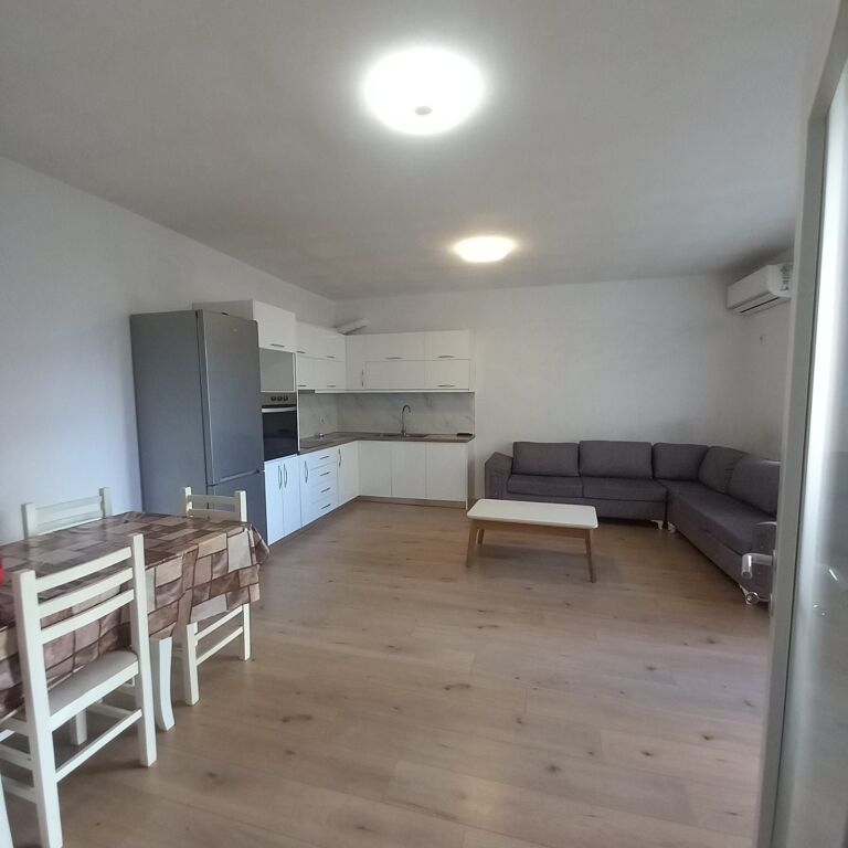 Apartament 2+1+2 me qera tek Nela 6 ne Yzberisht