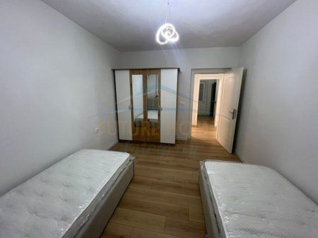 Qera, Apartament 3+1, Rruga Fortuzi, Tiranë