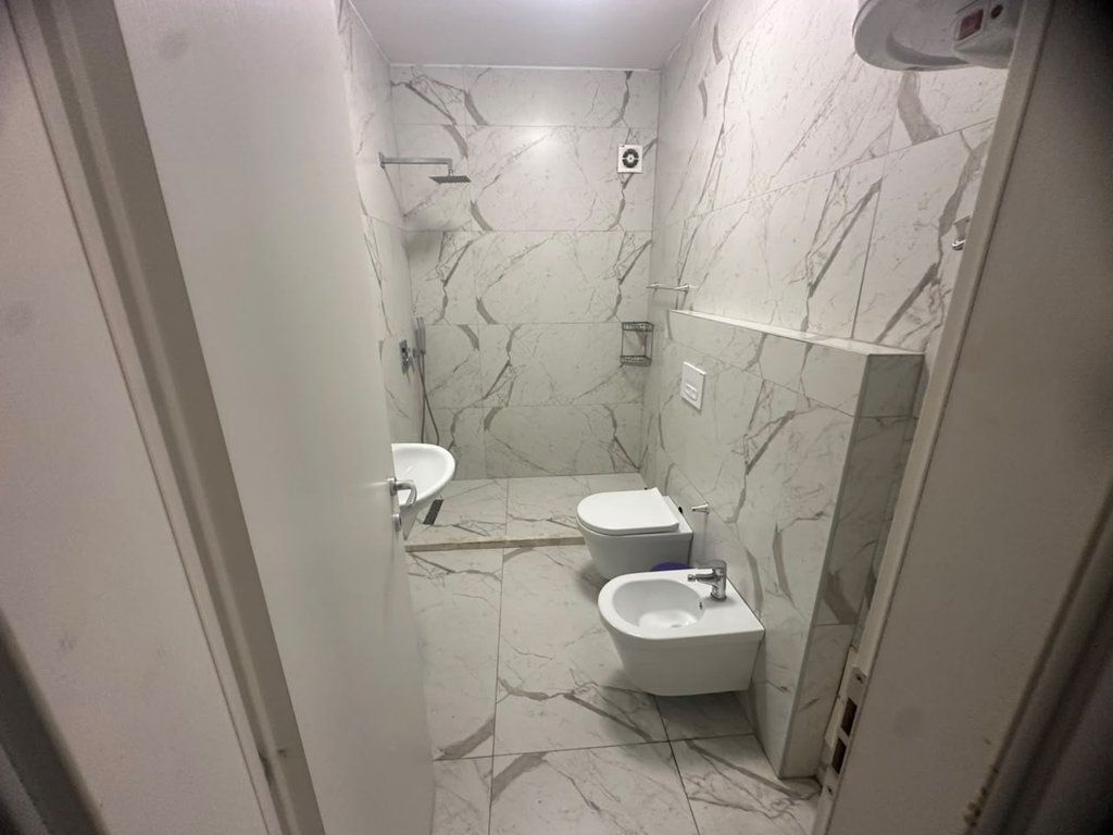 Affitto, Appartamento 2+1, Via Dibra, Tirana