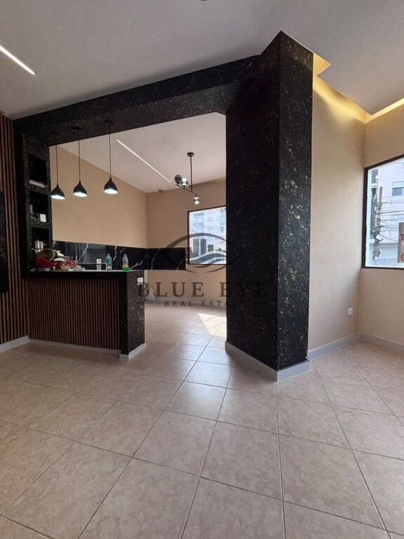 Apartament 3+1 në shitje në Plazh, Durrës.