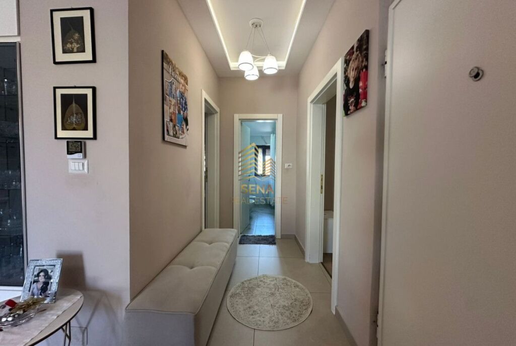 Qira, Apartament 2+1+Verande,Xhamllik,65.000 Leke/muaj