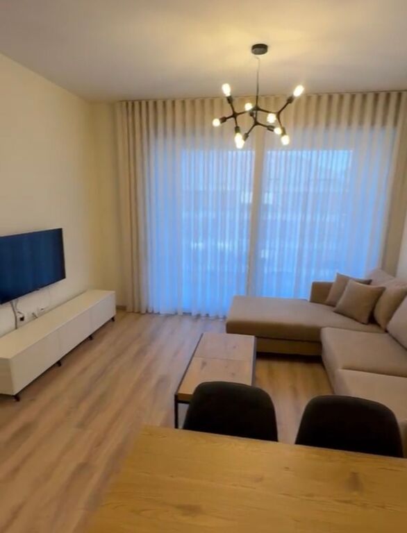 Jepet me qira 1+1 Tek Fiori Di Bosko 65.000 leke