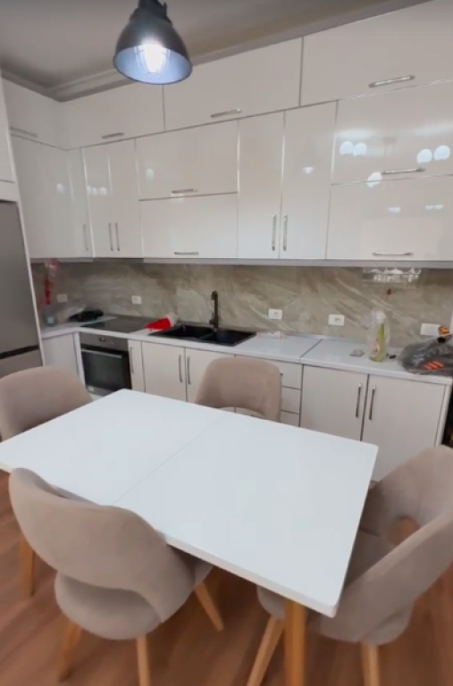 Appartamento 2+1 in affitto, presso 5 Maji, Tirana ID 5746