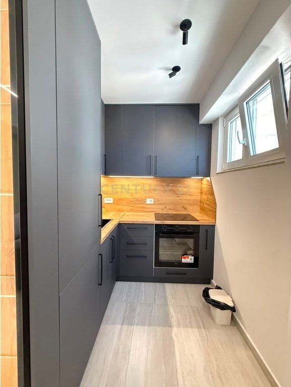 SHITET SUPER APARTAMENT 2+1 I INVESTUAR NË ÇDO DETAJ – HYRJA E DURRËSIT 130,000 € PALLAT EKZISTUES