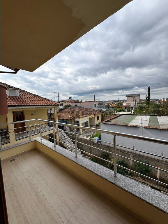 Affitto, Casa Privata., Laprak, Tirana