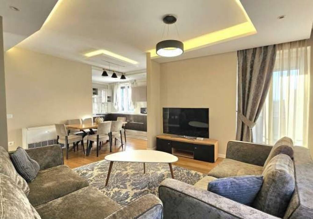 🏡 Appartamento 2+1 in affitto – Myslym Shyri, vicino al Centro di Tirana