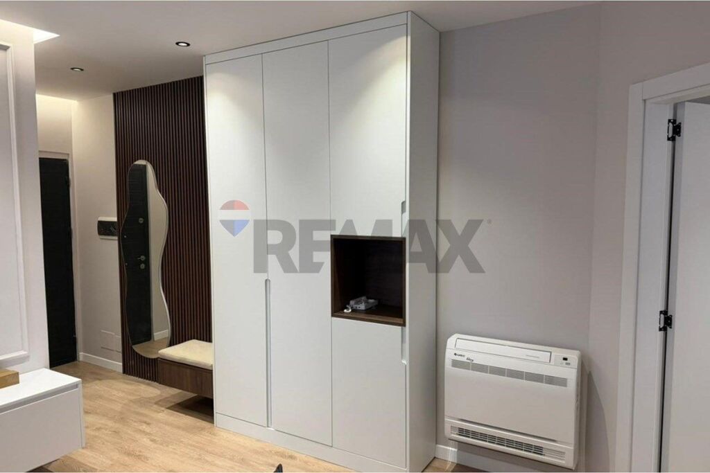 Appartamento 1+1 in affitto a Vila Gold, Tirana
