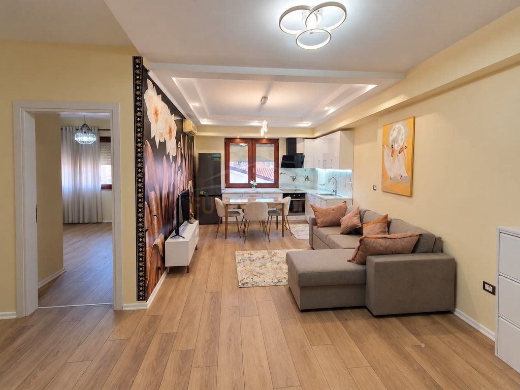 Qira, Apartament 2+1, Rruga Myslym Shyri