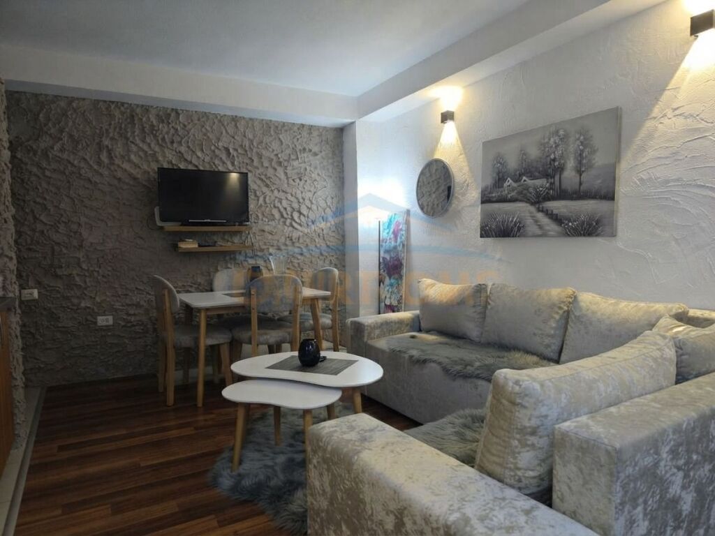 Qera, Apartament 2+1, Kalaja e Tiranës, Tiranë.