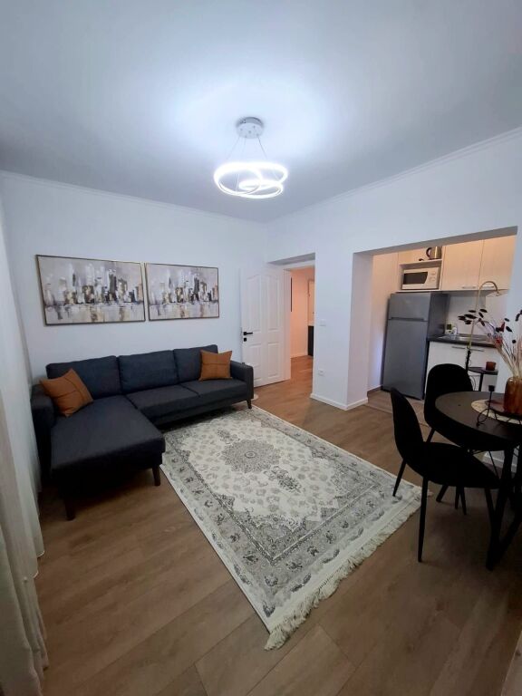 Jepet me Qira Apartament 1+1
