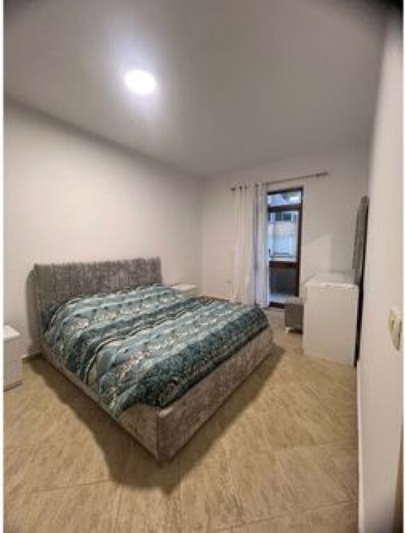 Apartament 2+1 per qira tek Rruga Sali Butka.