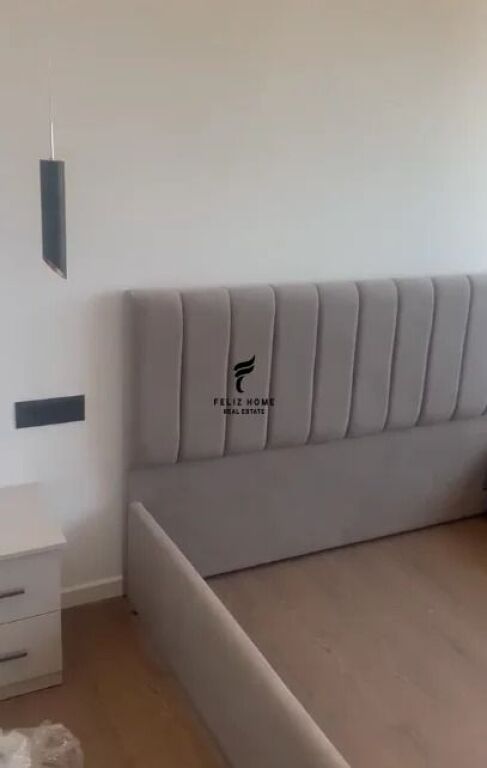 APPARTAMENTO IN AFFITTO 2+1+2 COMUNE DI PARIGI 90.000 LEKE FH-96727