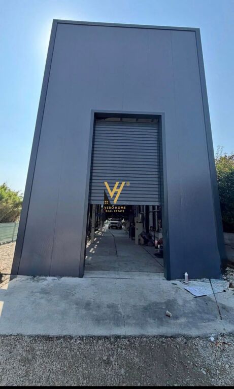 WAREHOUSE 830 M2 FOR RENT IN VAQARR 140,000 LEKE