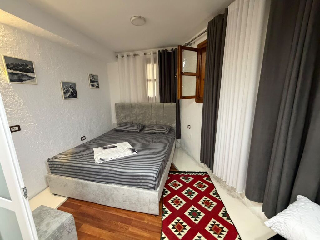 FOR RENT, APARTMENT 2+1, CENTER, TIRANA MLS # 530581007-262