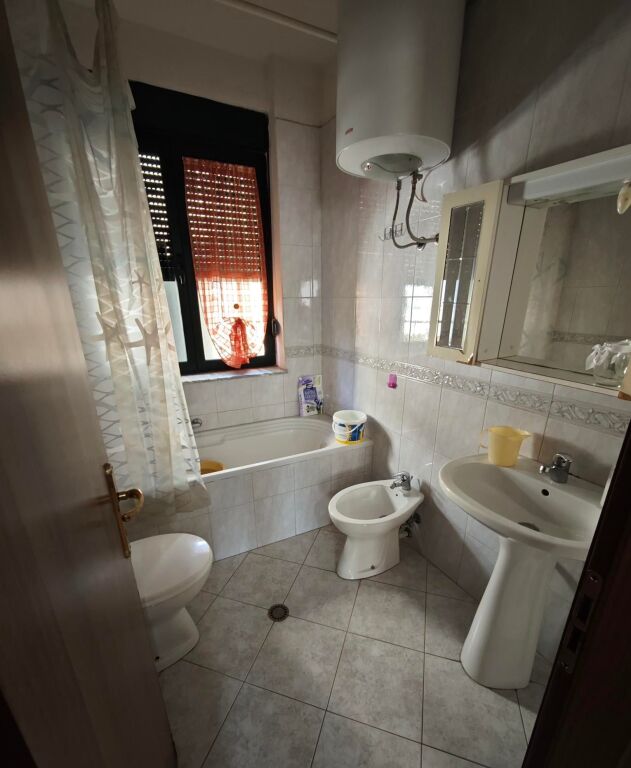 Qera | Apartament 2 + 1 | Currilat Durres | 320 €/muaj