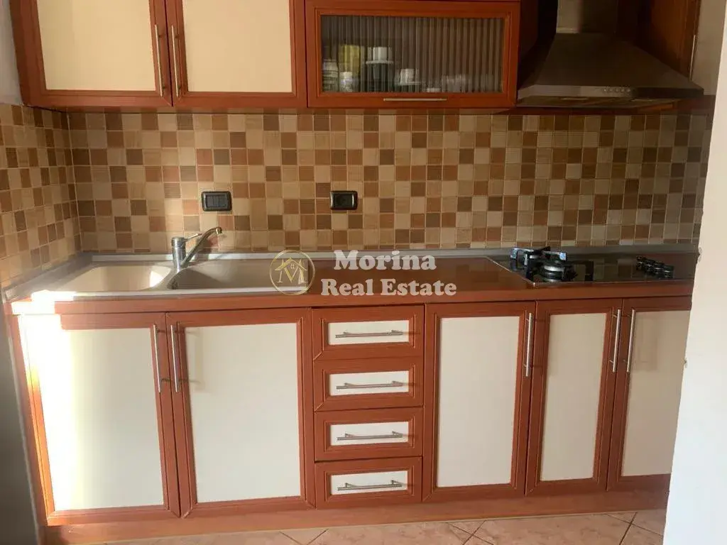 Affitto | Apartament 3 + 1 | Pazari i Ri | 700 €/mese