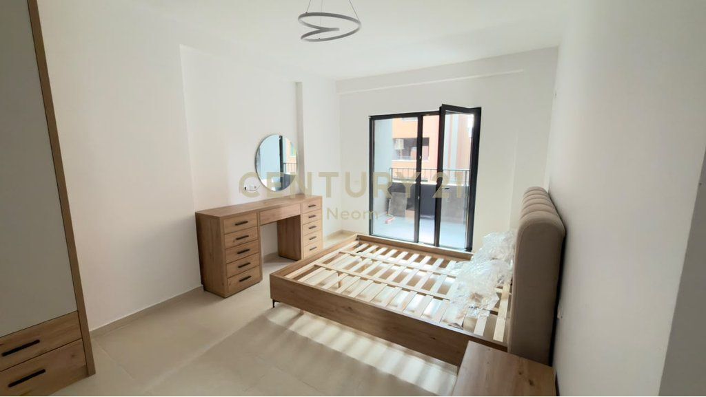 APPARTAMENTO 2+1+2 IN AFFITTO | 130 M² | XHELUKS, STRADA DI ELBASAN