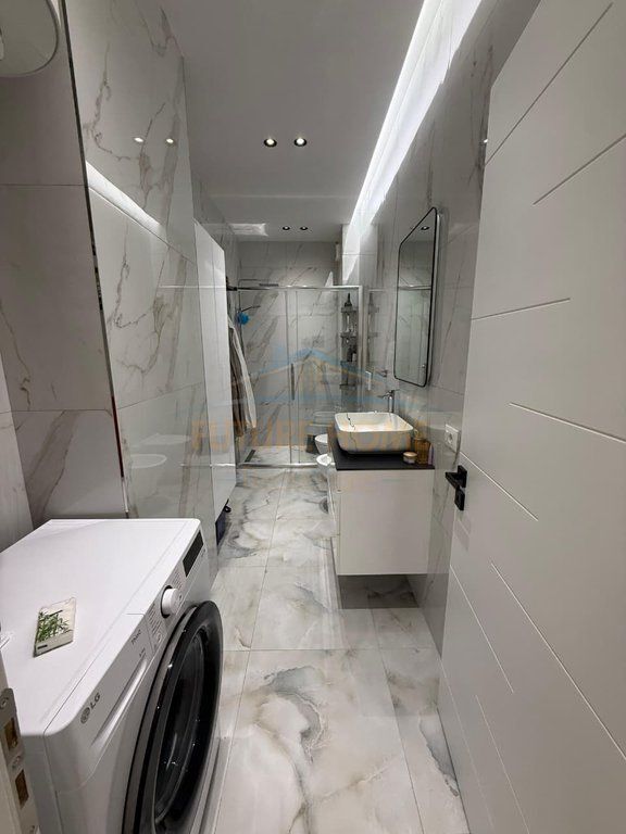 Qera, Apartament 2+1, Selite, Tiranë