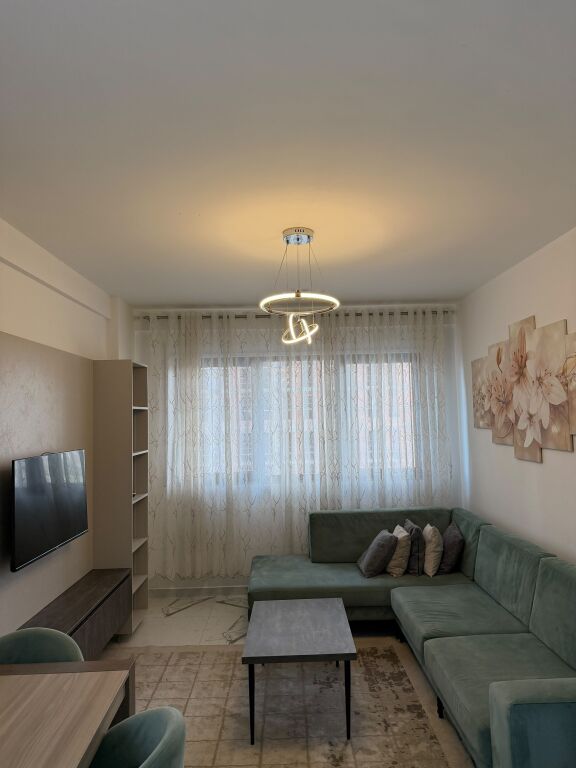 PORCELAN APARTAMENT 1+1 PER QERA!