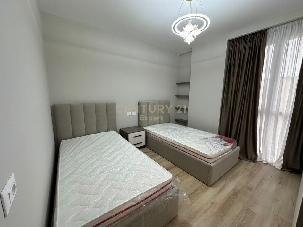 APARTAMENT 2+1+POST PARKIMI PER QIRA TEK ISH FUSHA E AVIACIONIT