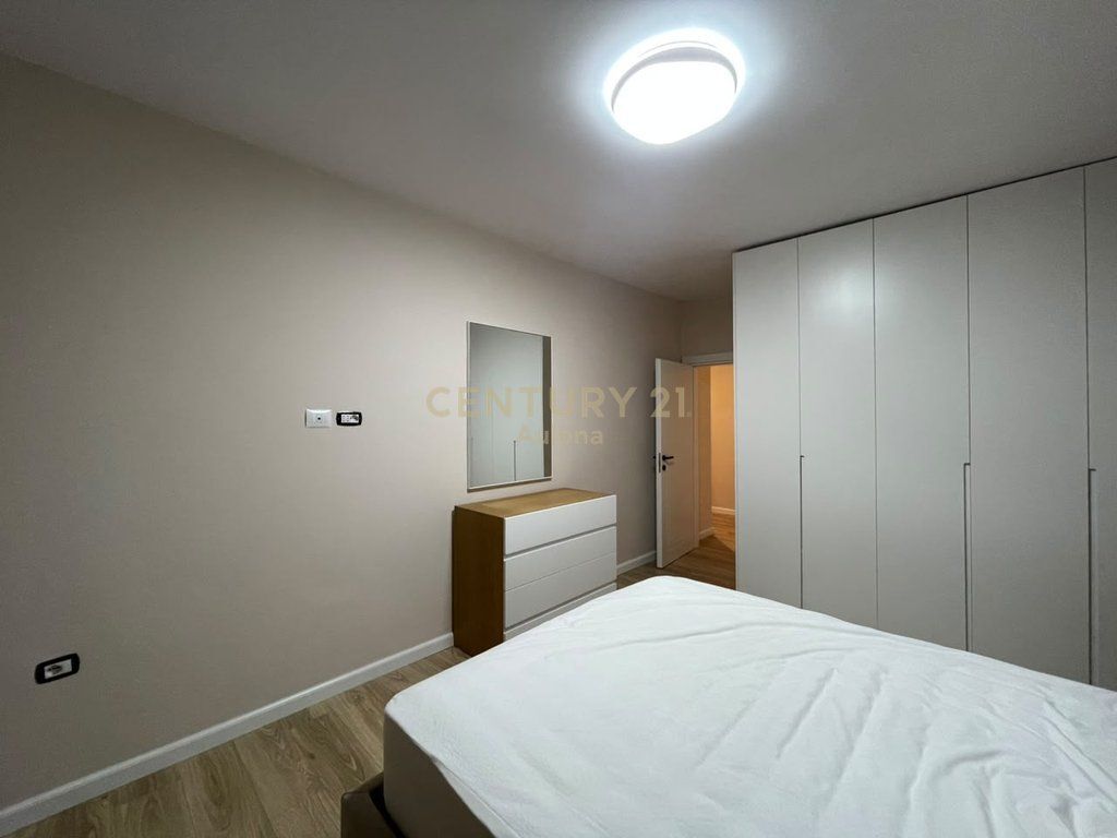 APPARTAMENTO 1+1 VICINO AL KRISTAL CENTRE IN AFFITTO, TIRANA!!!