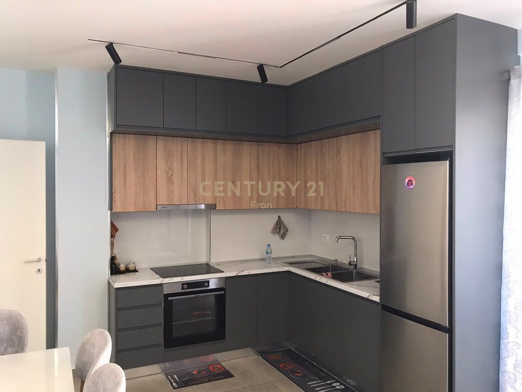 AFFITTASI APPARTAMENTO 2+1 + POSTO AUTO
