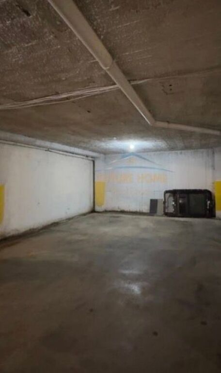Shitet, Apartament 2+1+2 Poste Parkimi, Kodra e Diellit, Tiranë