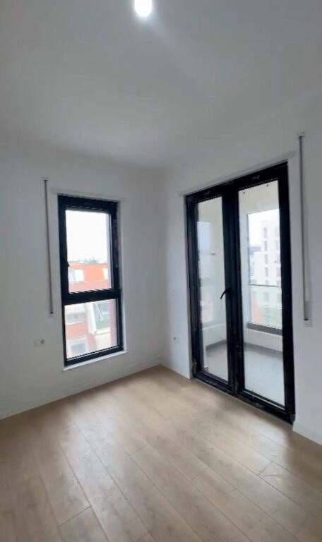 Appartamento 3+1 in vendita presso Komuna e Parisit