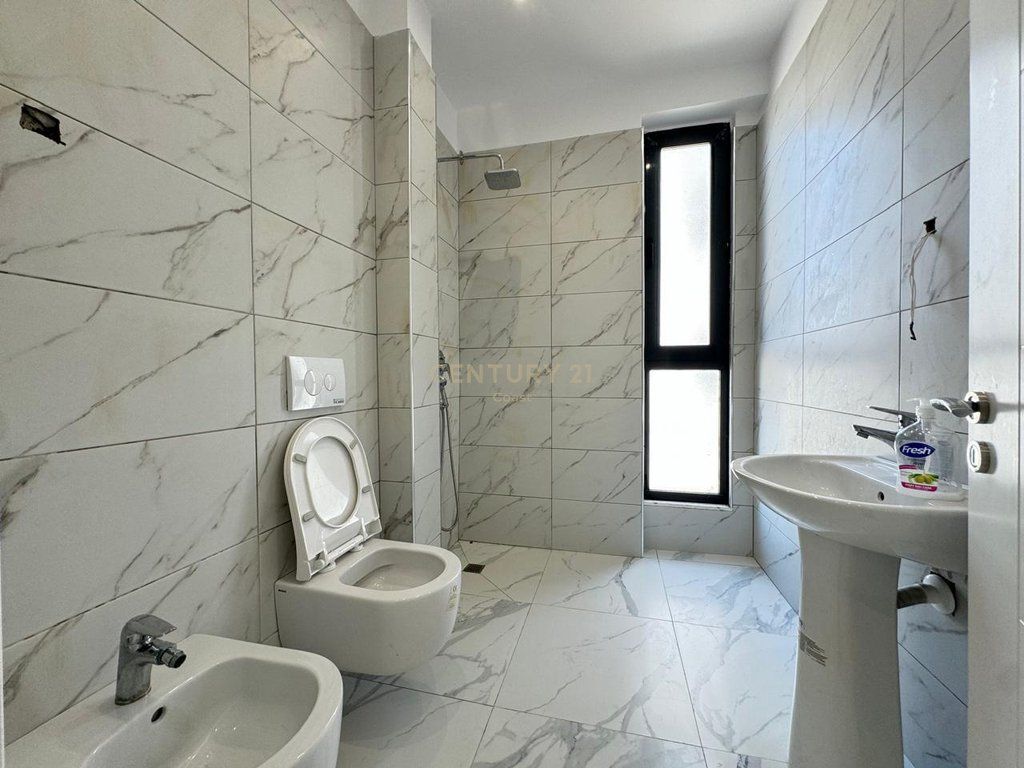 Appartamento 2+1+2 con Prezzo Occasione a Orikum