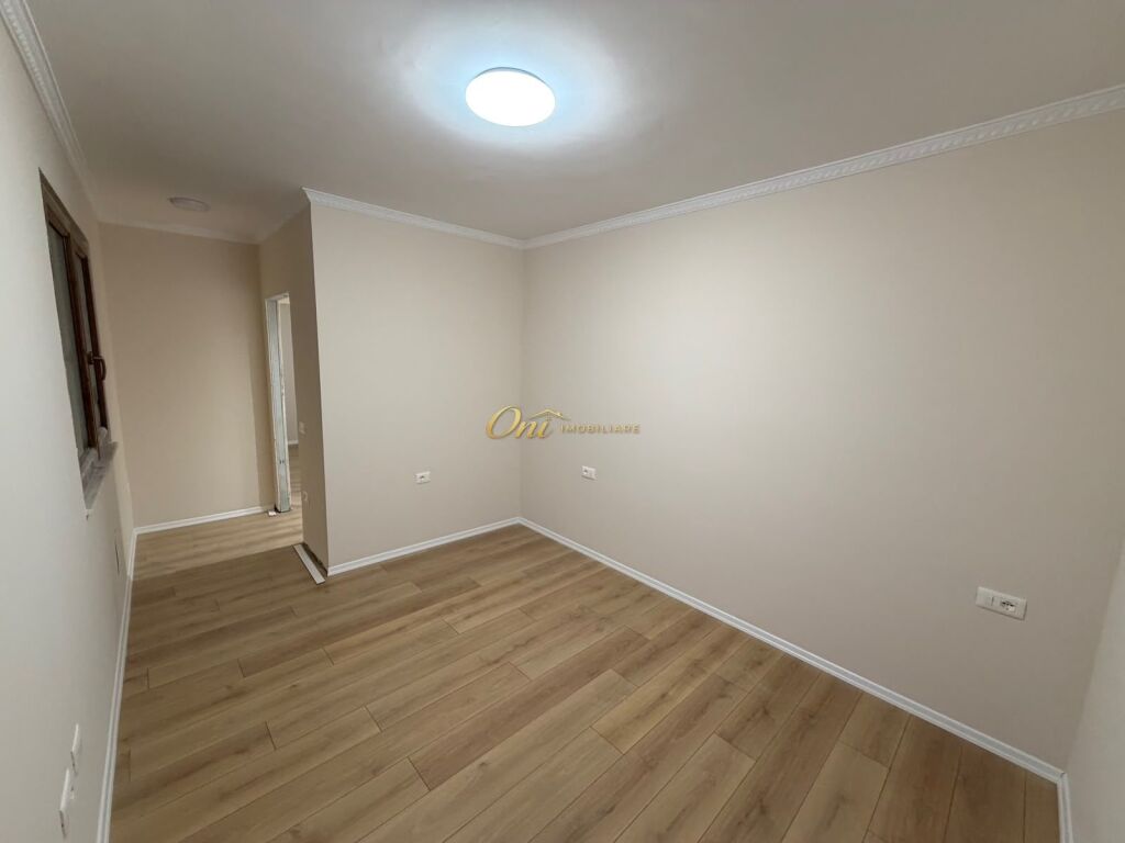FRESK APARTAMENT PER QERA 2+1