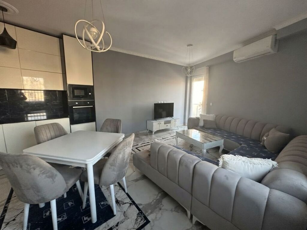 Rent, Apartment 2+1, Dibra Street, Tirana.
