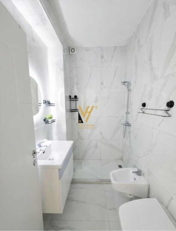 JEPET APARTAMENT 2+1+BLK ME QERA TE MINE PEZA 900 EURO