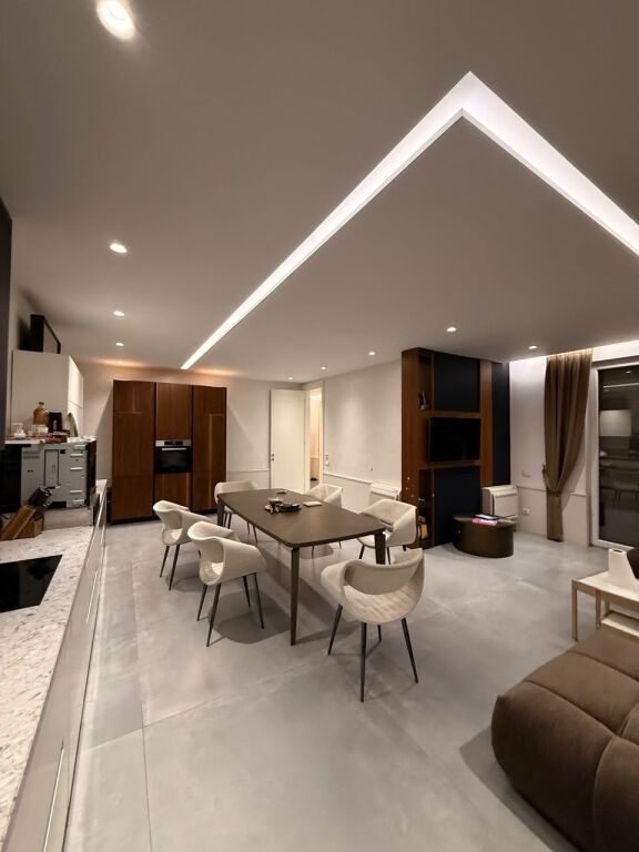 🏡 Vilë luksoze 3-katëshe në shitje tek Secret Garden Residence – TEG