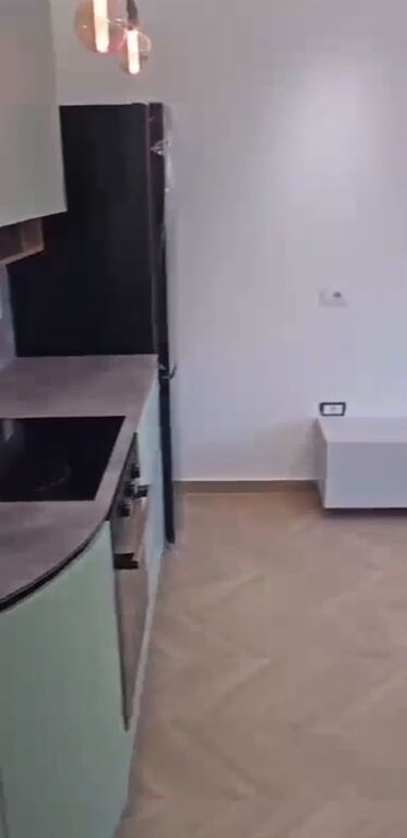 Shitet Apartament 1+1