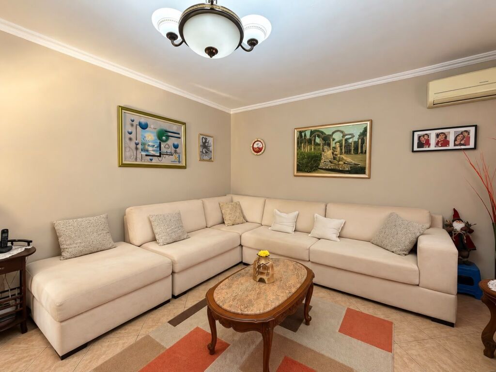 Shitet apartament 2+1+2 ne Myslym Shyri