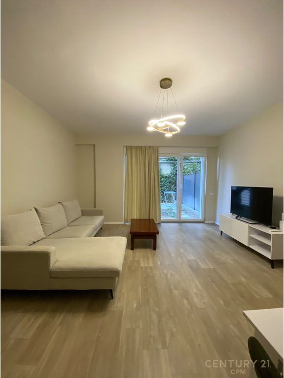 Jepet me Qira Apartament Modern 2+1+2 tek Liqeni Thatë