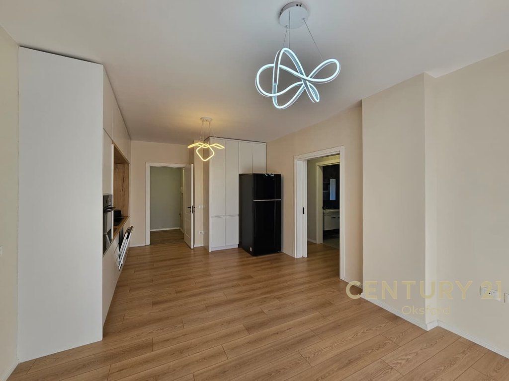 JEPET ME QIRA APARTAMENT 2+1+2 TE ISH FUSHA AVIACIONIT